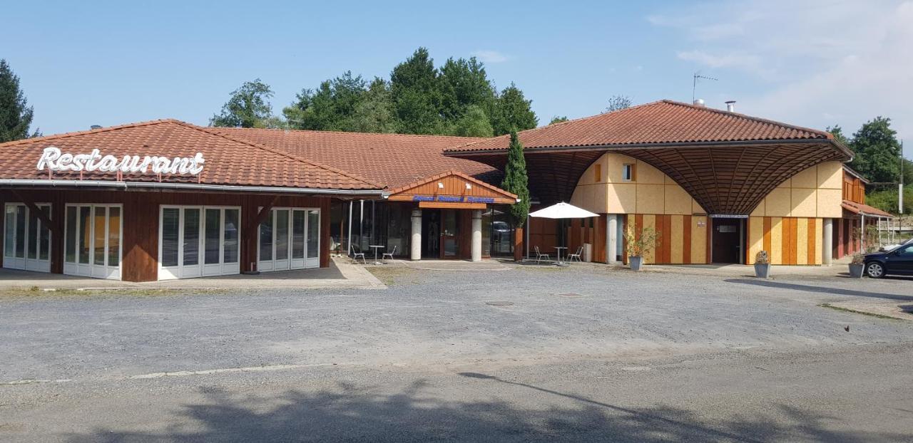 Hotel Eco Logis Espace Bellevue Séméac Екстериор снимка